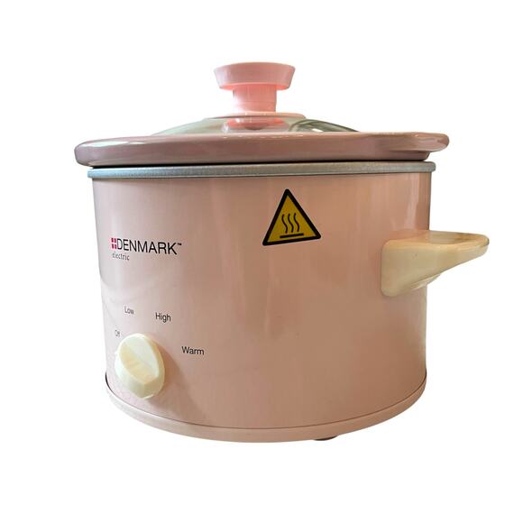 Denmark Pastel Pink Electric 1.5 Quart Slow Cooker with Non-Stick Inner Pot NEW - Picture 12 of 15